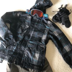 Boys snowboard outfit - youth medium/10 (mittens youth large)